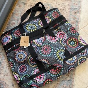 Braciano Floral Weekender Travel Bag + Matching Pouch NWT Flower Works II Tote